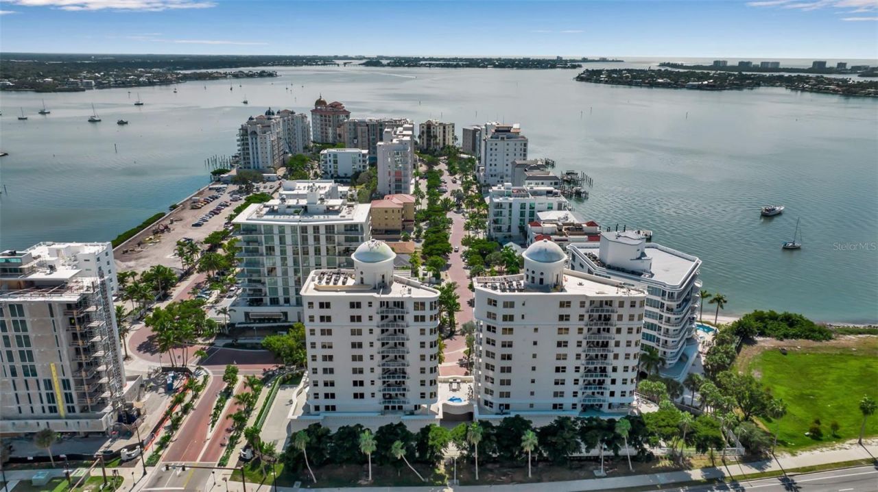 128 Golden Gate Point, Unit 301B, Sarasota, FL 34236 Photo