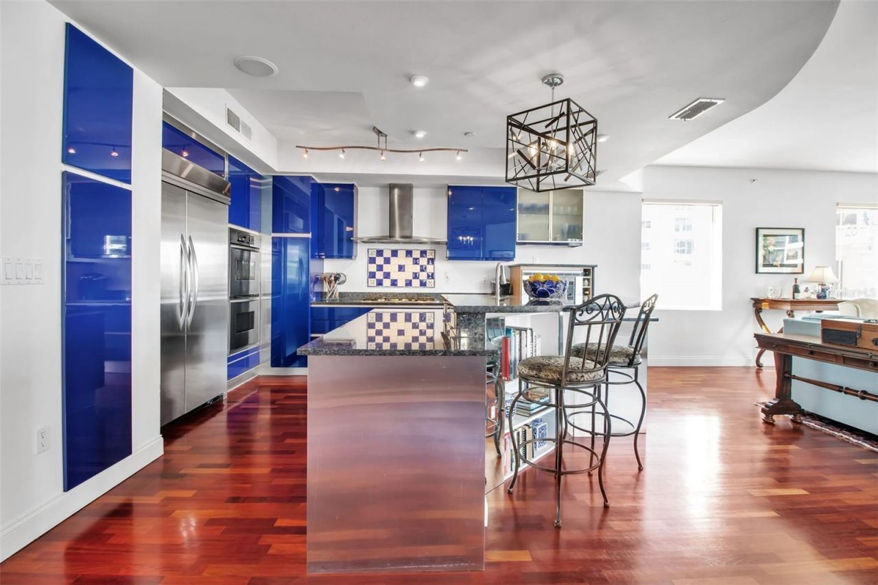 128 Golden Gate Point, Unit 301B, Sarasota, FL 34236 Photo