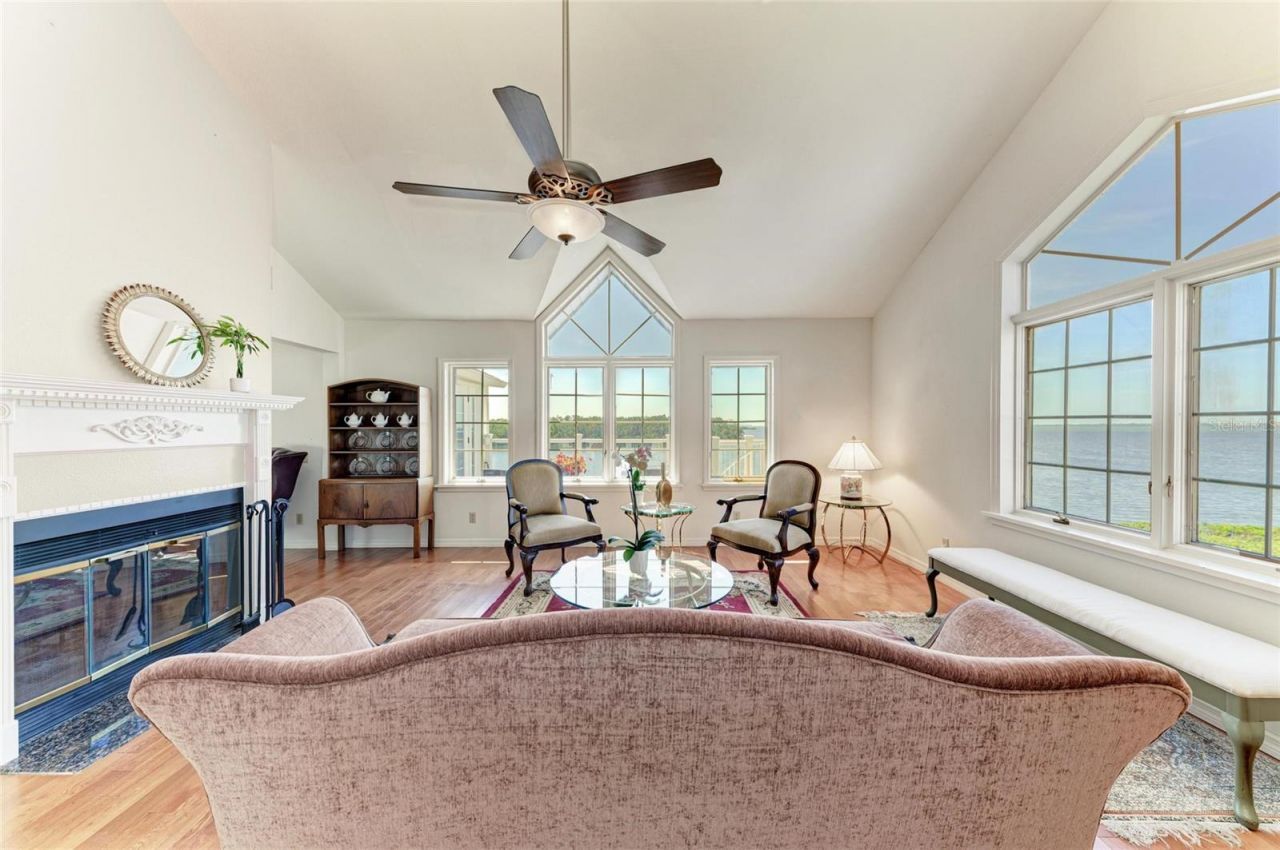 12 Tidy Island Boulevard, Bradenton, FL 34210 Photo