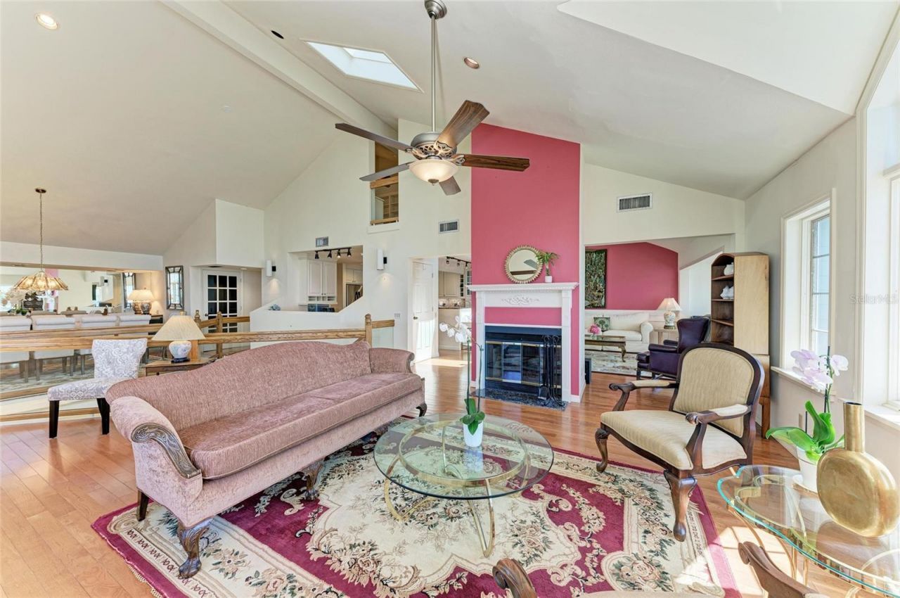 12 Tidy Island Boulevard, Bradenton, FL 34210 Photo