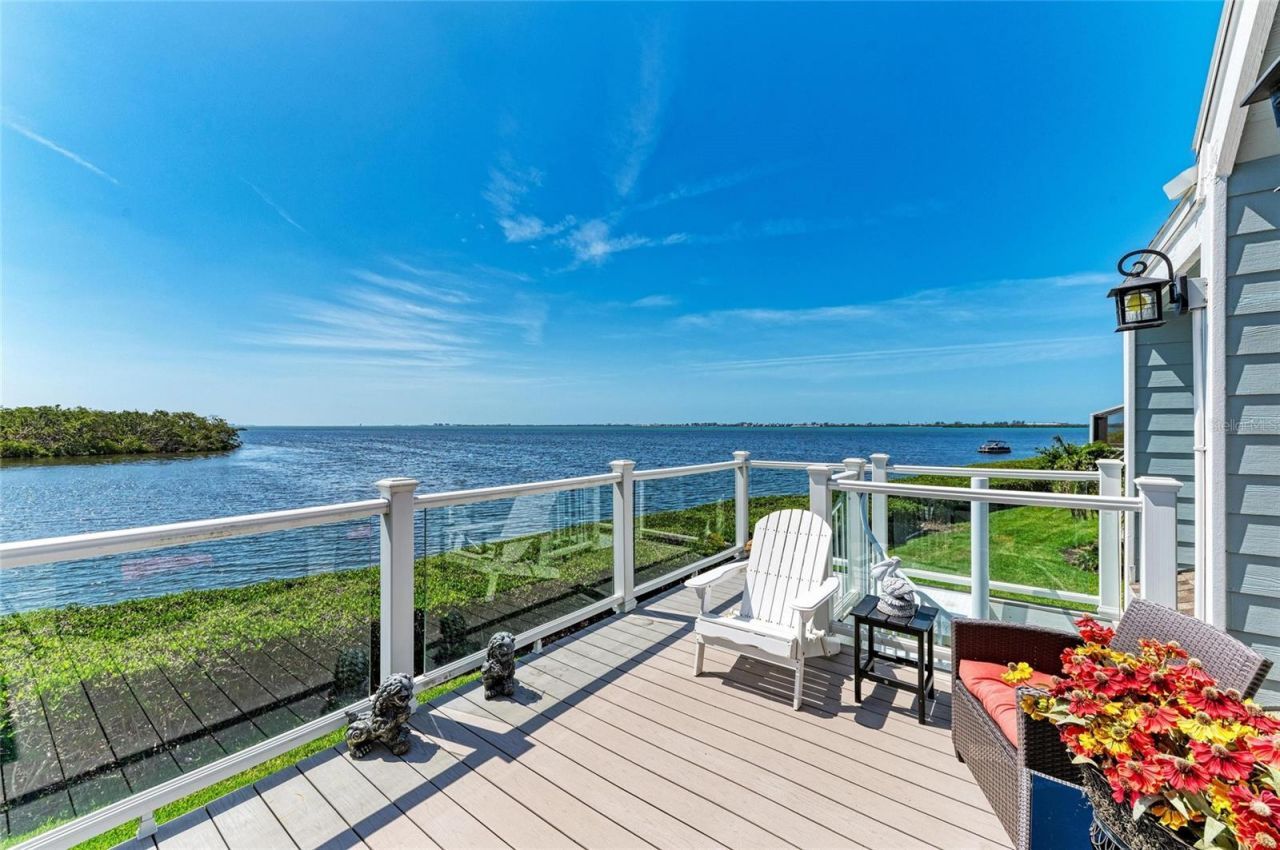 12 Tidy Island Boulevard, Bradenton, FL 34210 Photo