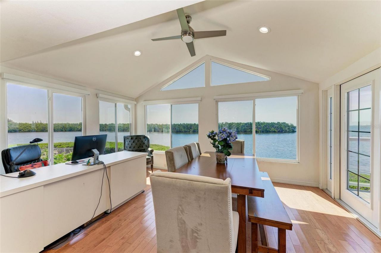 12 Tidy Island Boulevard, Bradenton, FL 34210 Photo