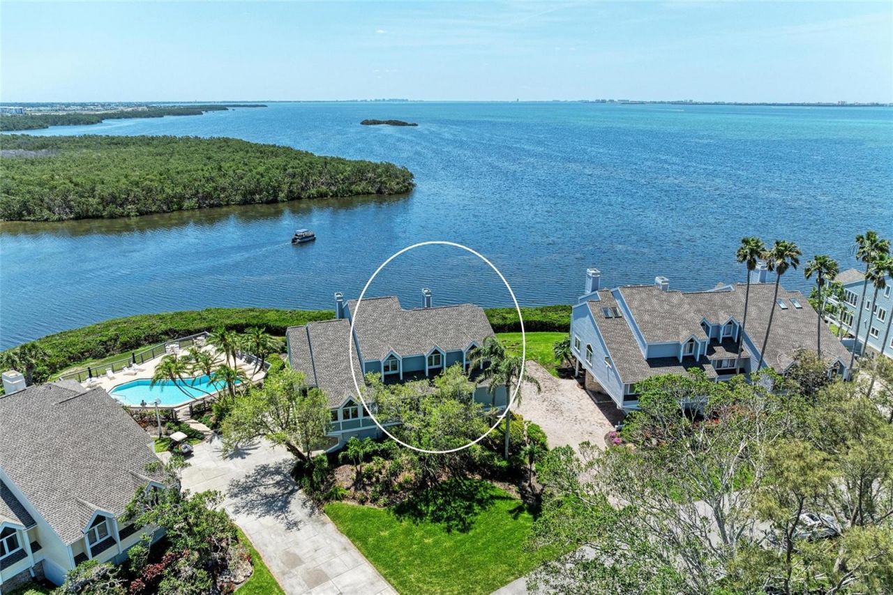 12 Tidy Island Boulevard, Bradenton, FL 34210 Photo