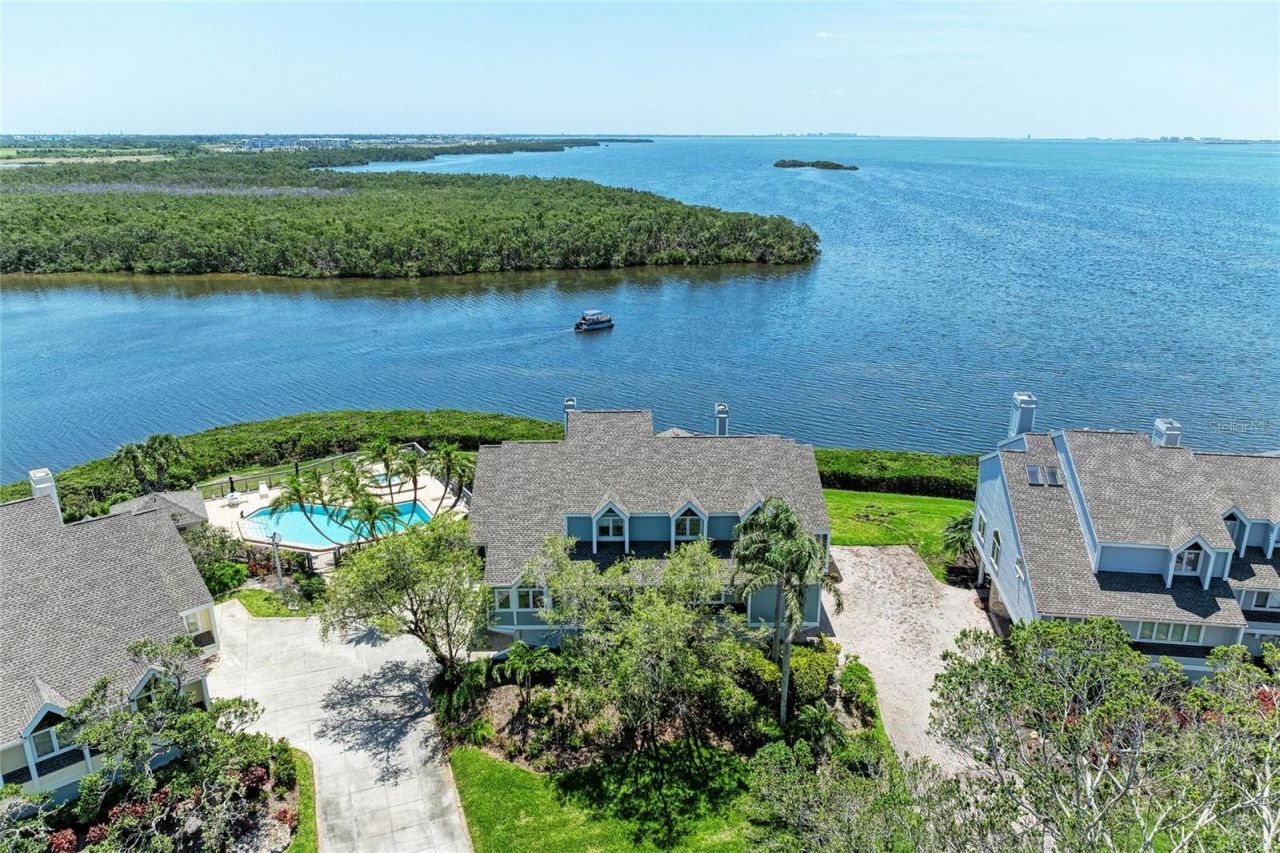 12 Tidy Island Boulevard, Bradenton, FL 34210 Photo