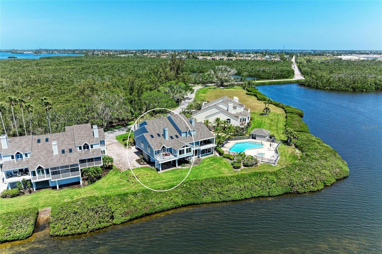 12 Tidy Island Boulevard, Bradenton, FL 34210 Photo