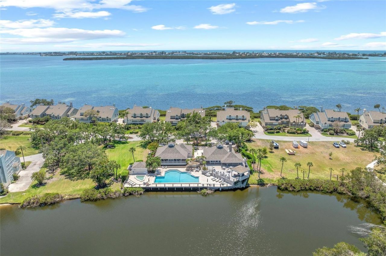 12 Tidy Island Boulevard, Bradenton, FL 34210 Photo