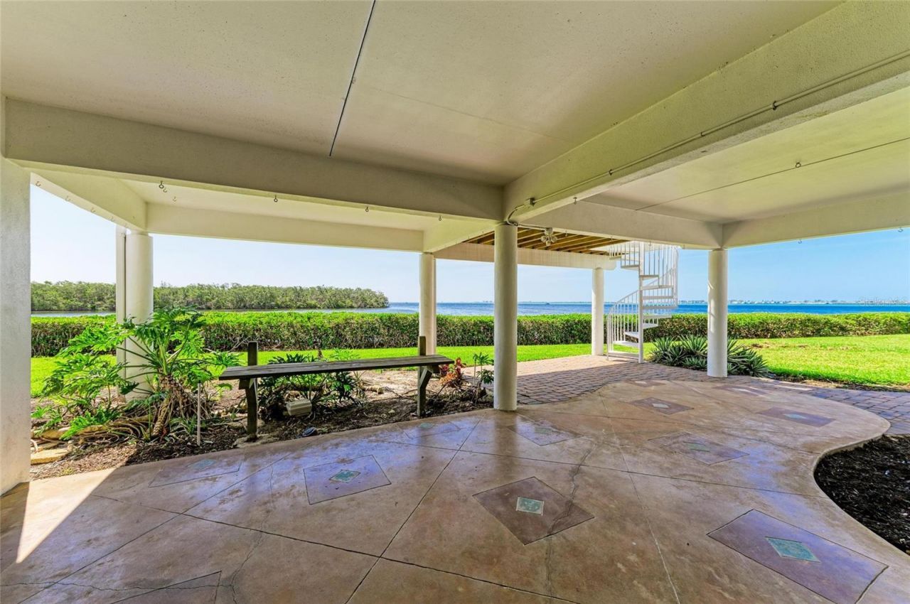 12 Tidy Island Boulevard, Bradenton, FL 34210 Photo