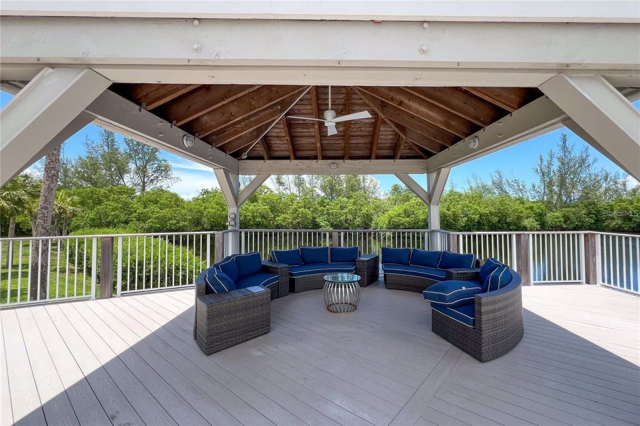 12 Tidy Island Boulevard, Bradenton, FL 34210 Photo