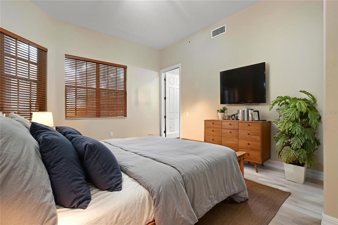 6100 Jessie Harbor Drive, Unit 202, Osprey, FL 34229 Photo