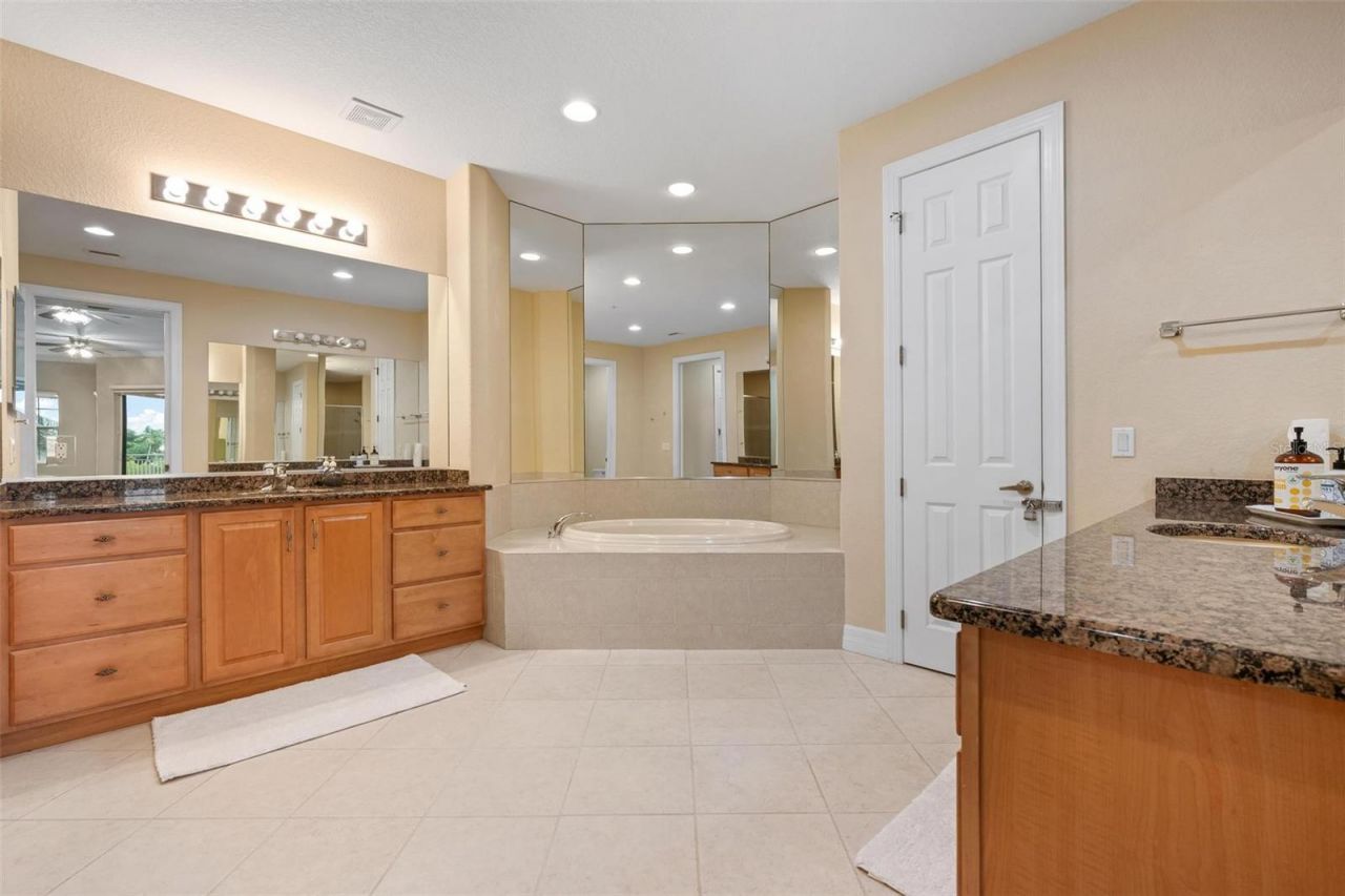 6100 Jessie Harbor Drive, Unit 202, Osprey, FL 34229 Photo