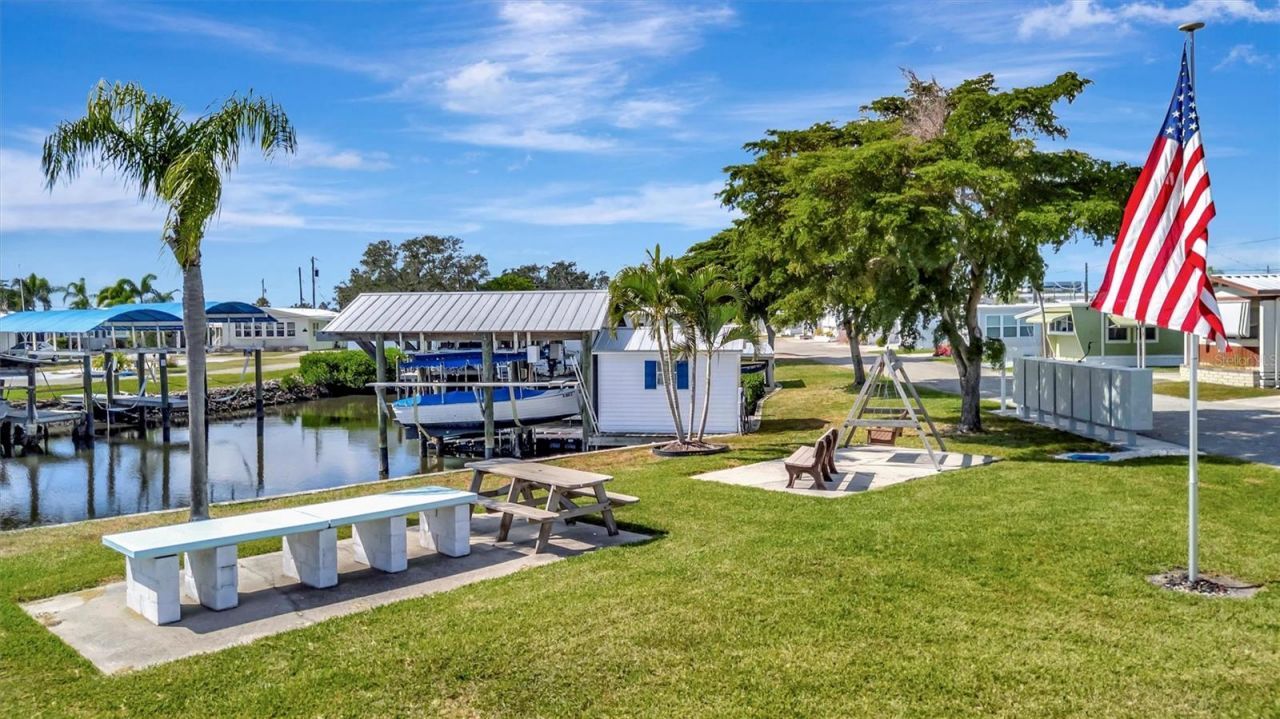 247 Palm Lane, Palmetto, FL 34221 Photo