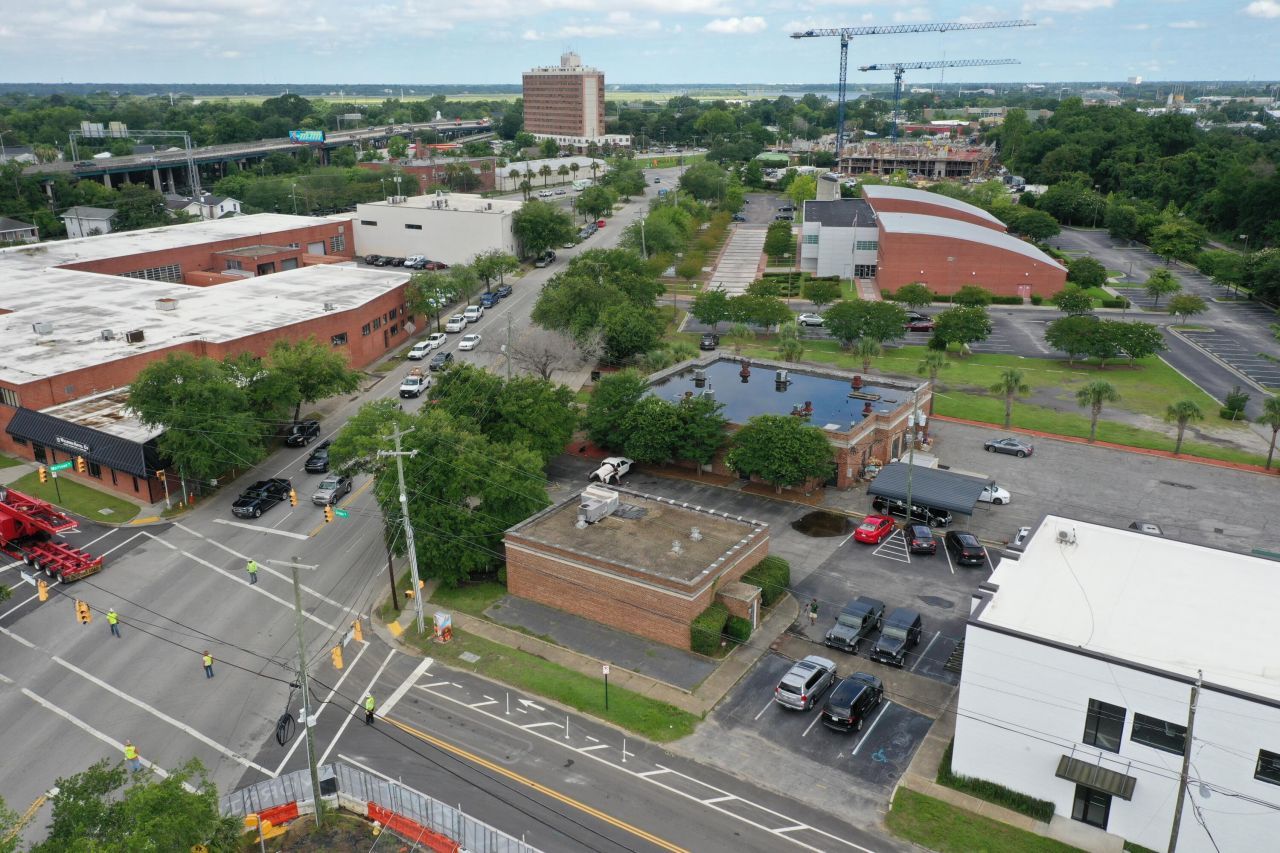 1114 Morrison Drive Photo 4