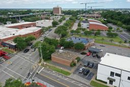 1114 Morrison Drive photo 4