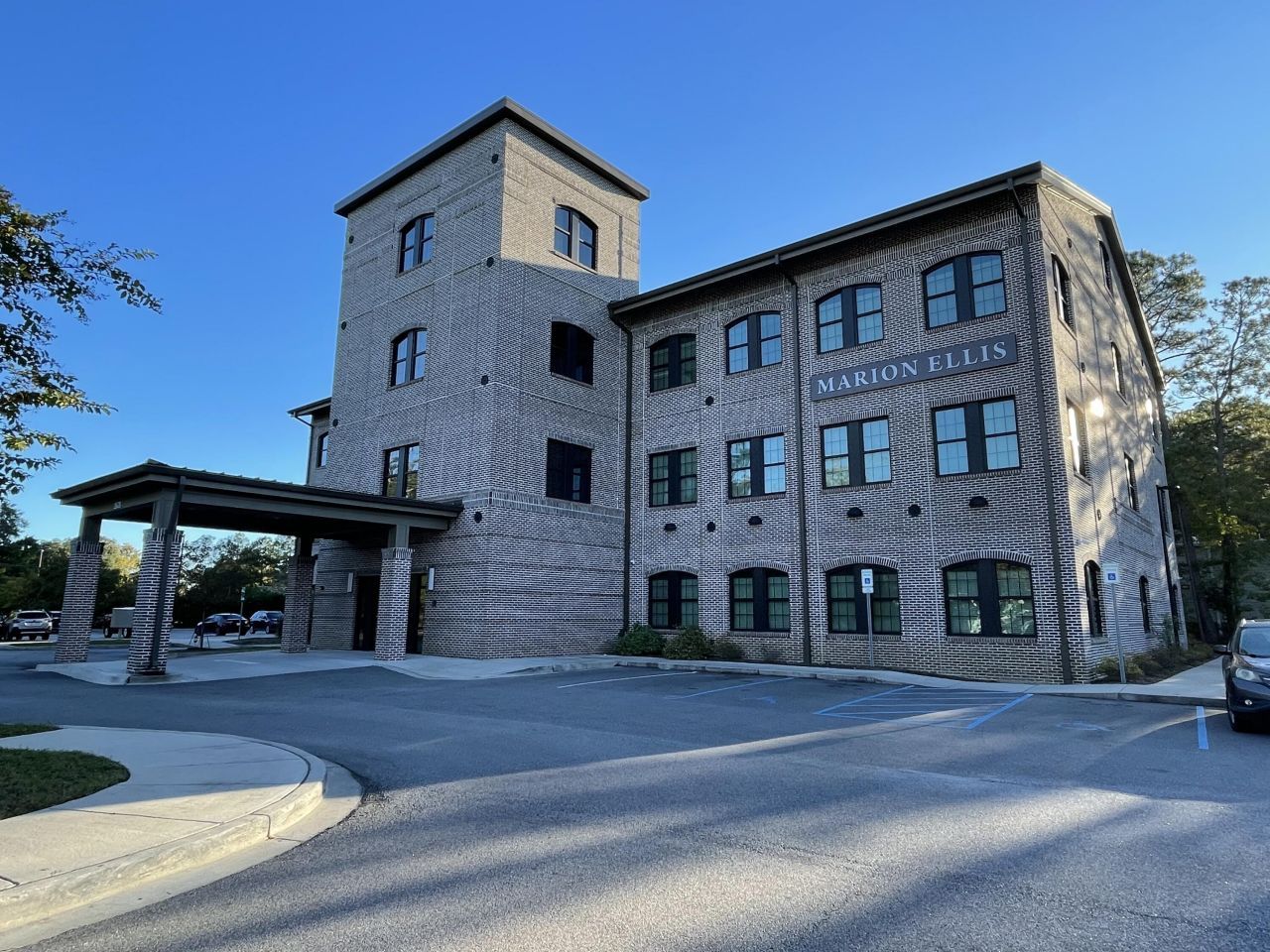 2675 Elms Plantation Boulevard Photo 4