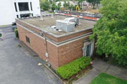 1114 Morrison Drive photo 4