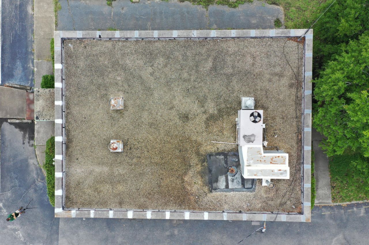 1114 Morrison Drive Photo 4