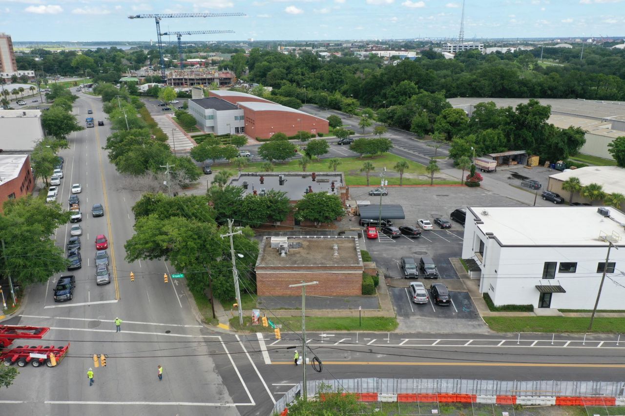 1114 Morrison Drive Photo 5