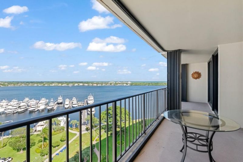 136 Lakeshore Drive, Unit Ph10, North Palm Beach, FL 33408 Photo