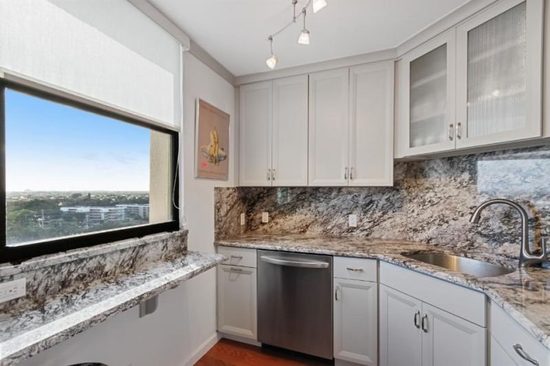 136 Lakeshore Drive, Unit Ph10, North Palm Beach, FL 33408 Photo