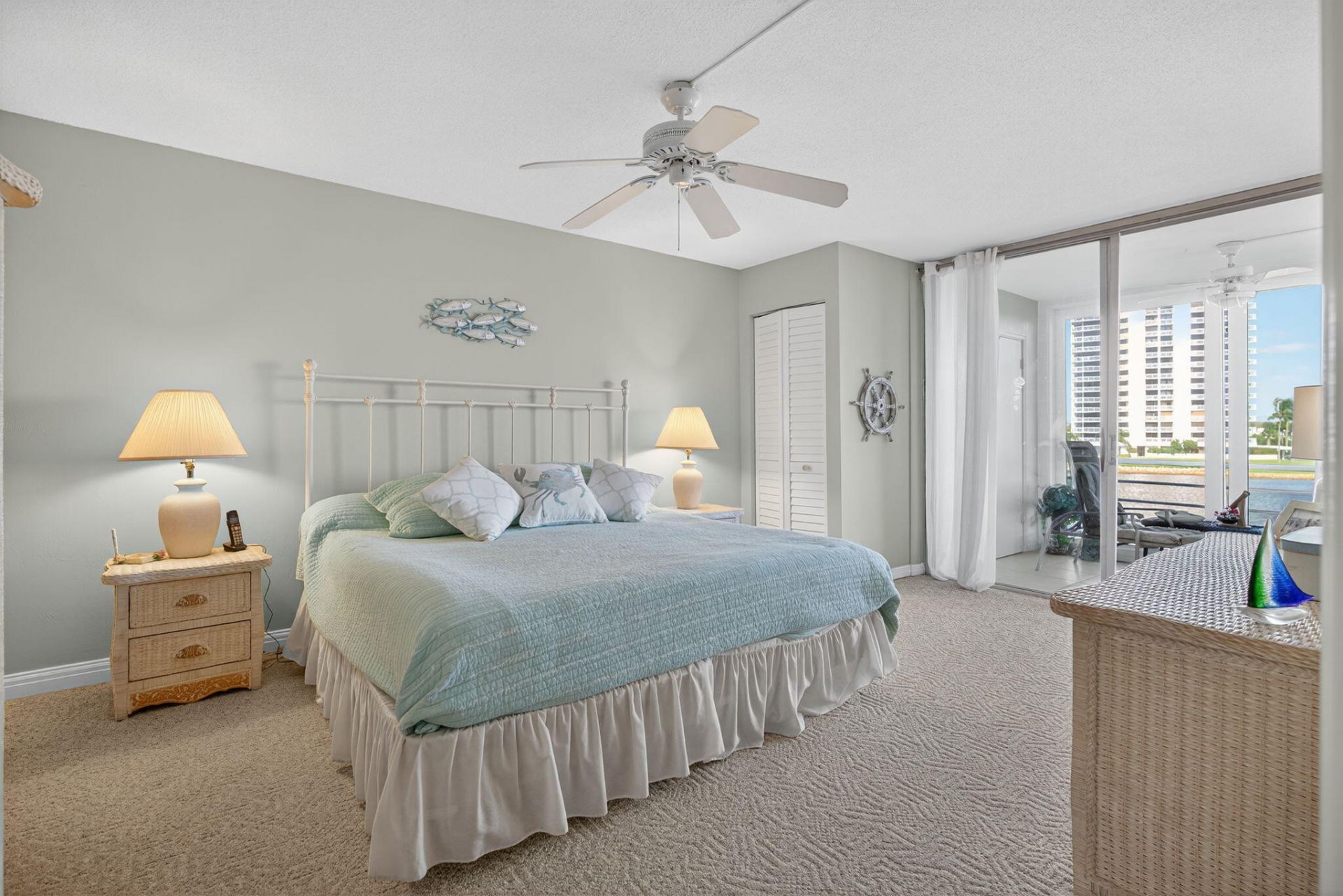 36 Yacht Club Drive, Unit 307, North Palm Beach, FL 33408 Photo