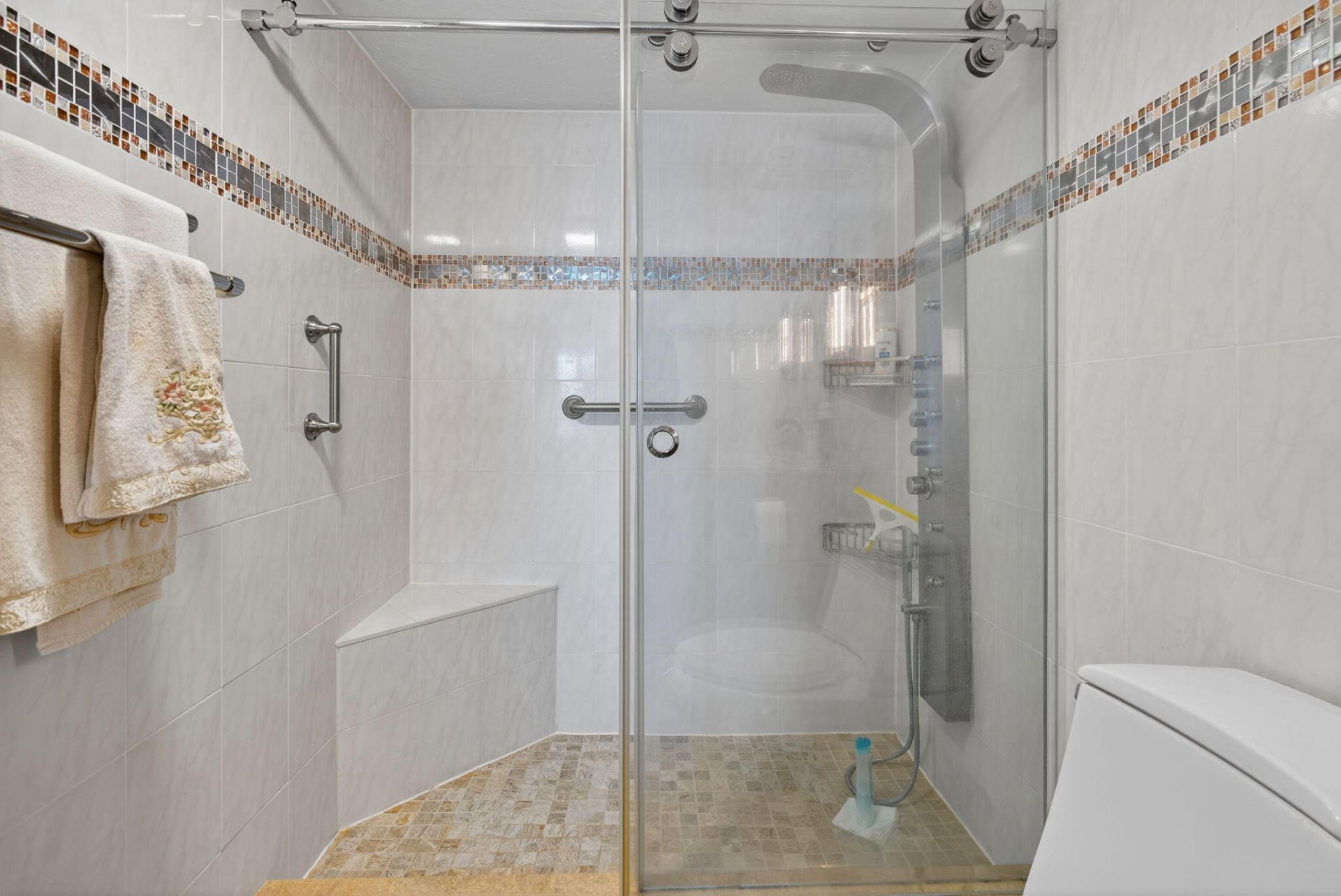 36 Yacht Club Drive, Unit 307, North Palm Beach, FL 33408 Photo