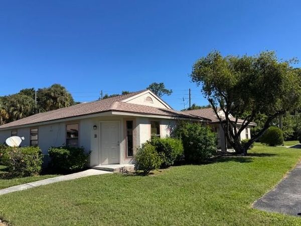 2832 Stoneway Lane, Unit B, Fort Pierce, FL 34982
