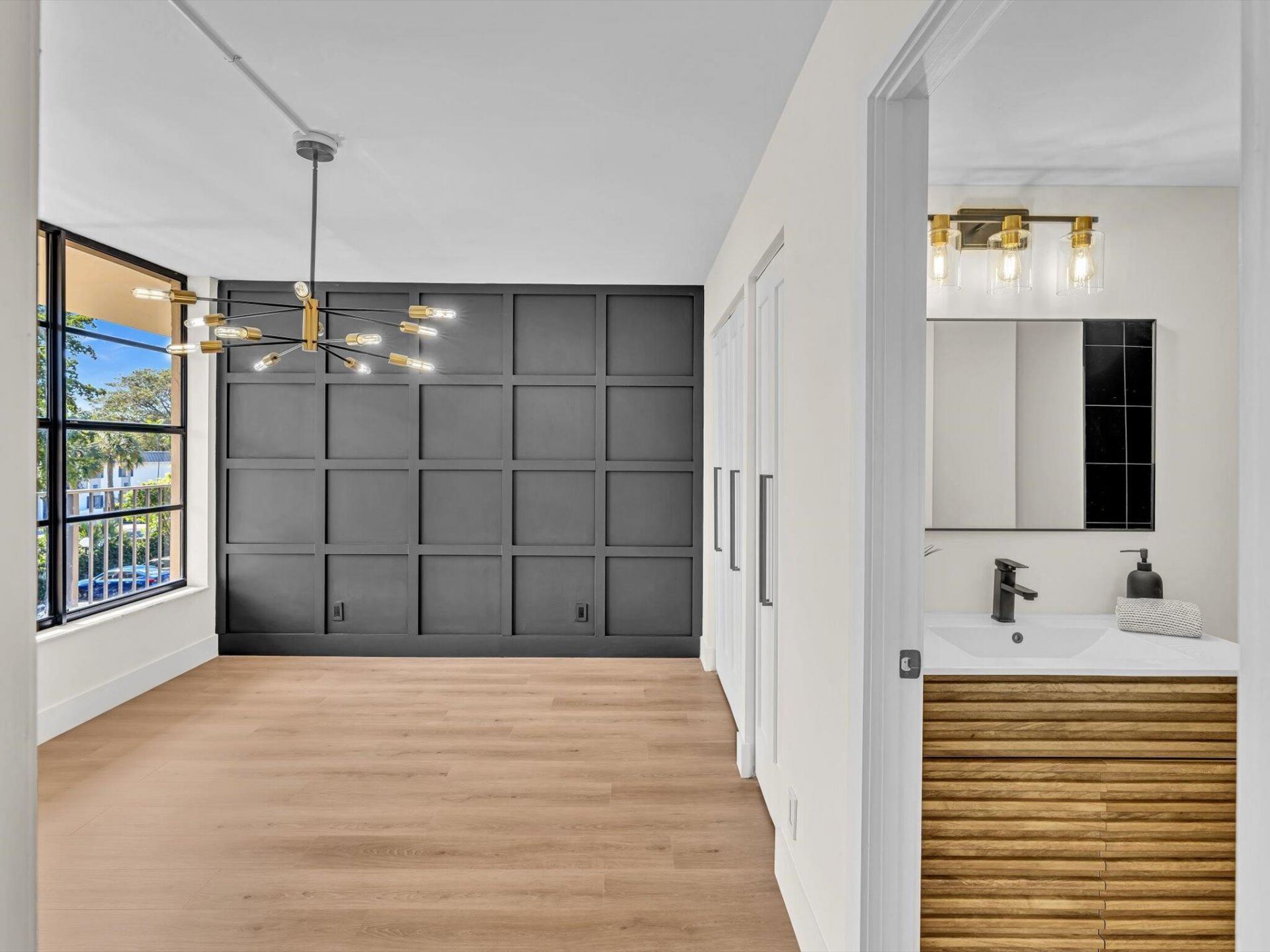 21 Royal Palm Way, Unit 303, Boca Raton, FL 33432 Photo