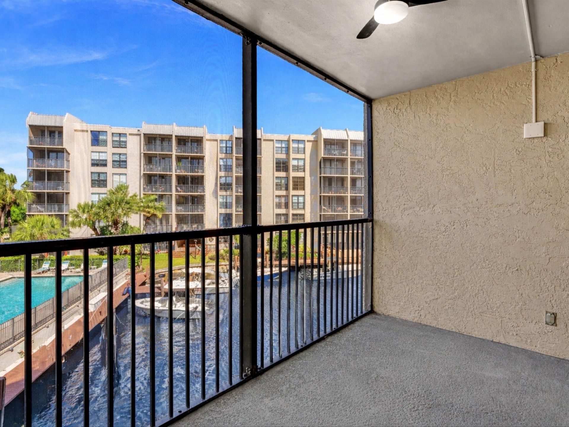 21 Royal Palm Way, Unit 303, Boca Raton, FL 33432 Photo