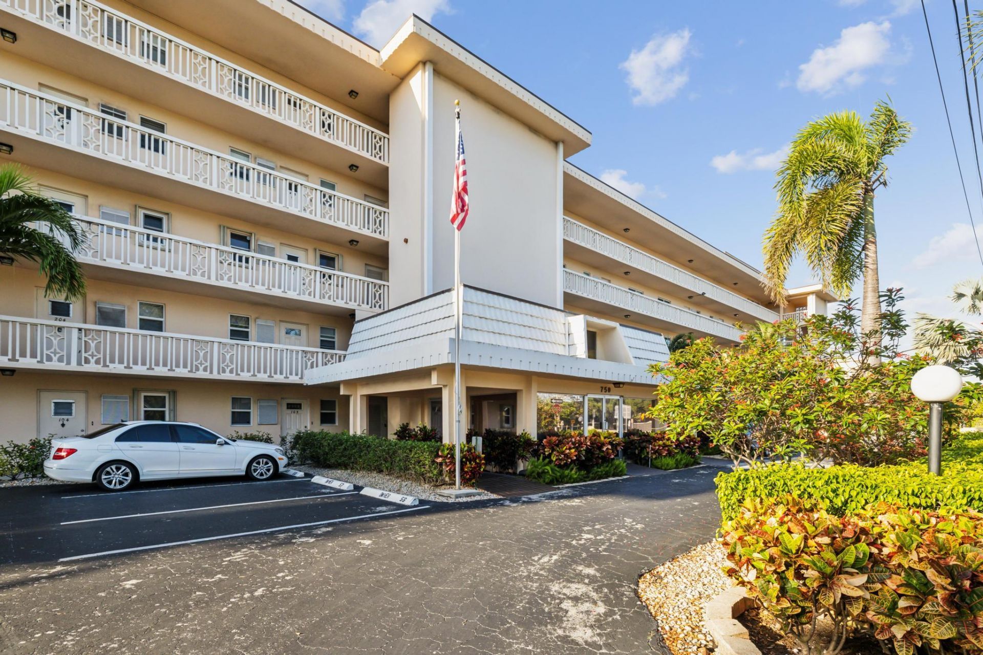 750 NE Spanish River Boulevard, Unit 103, Boca Raton, FL 33431 Photo