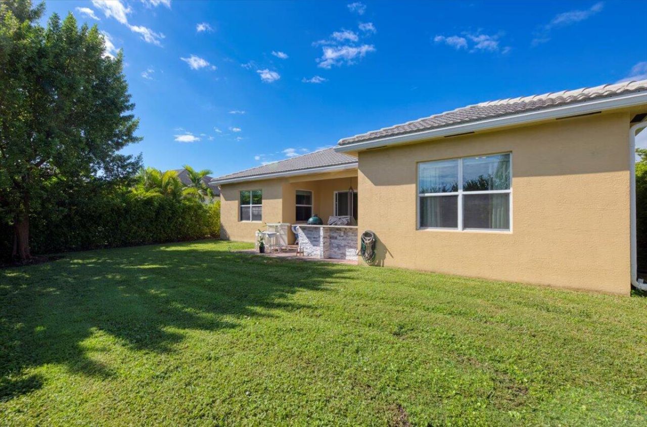 11400 SW Hillcrest Circle, Port Saint Lucie, FL 34987 Photo