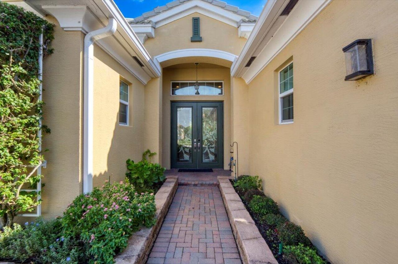 11400 SW Hillcrest Circle, Port Saint Lucie, FL 34987 Photo