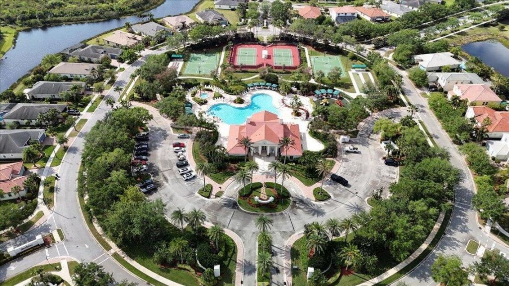 11400 SW Hillcrest Circle, Port Saint Lucie, FL 34987 Photo