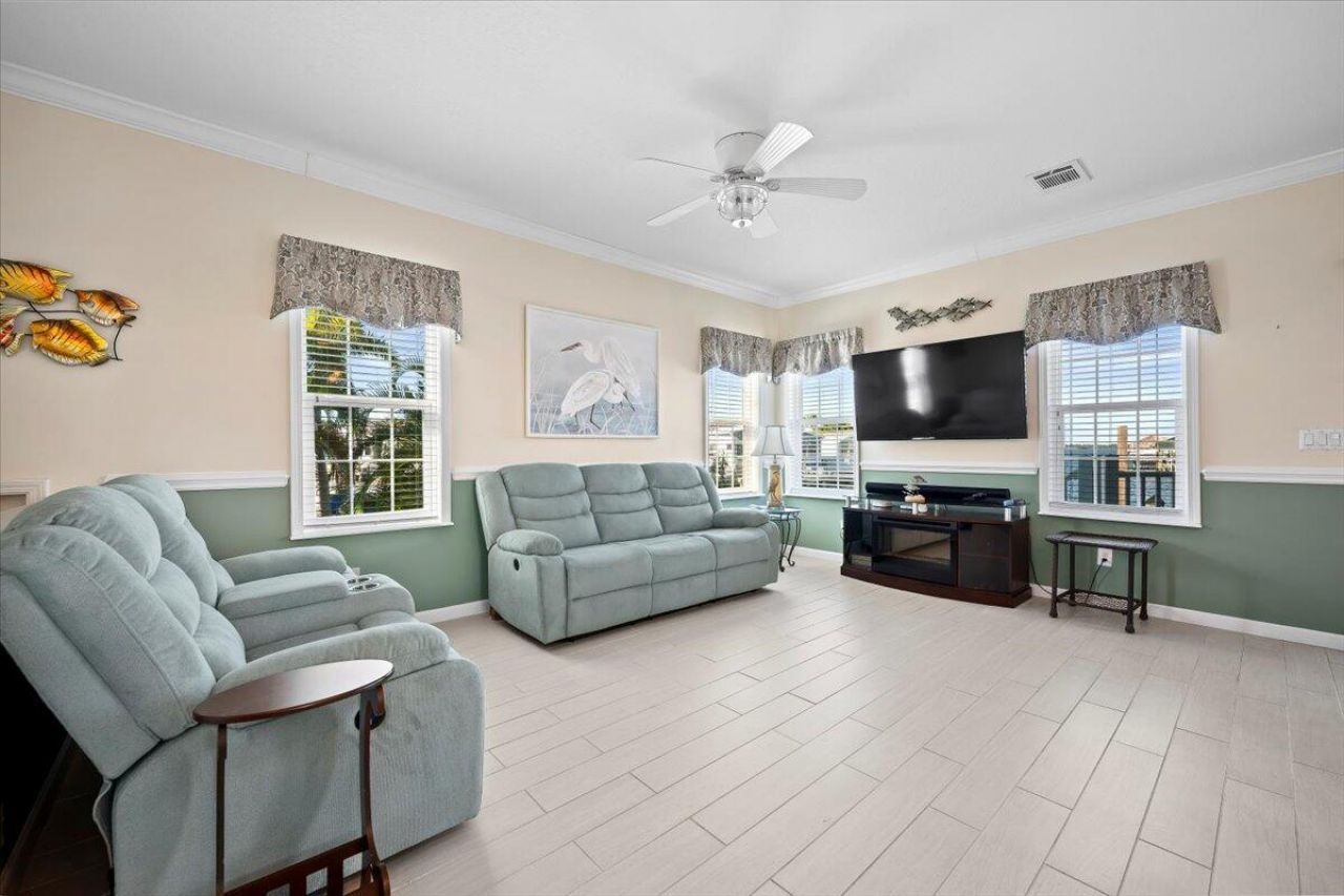 10701 S Ocean Drive, Unit 827, Jensen Beach, FL 34957 Photo
