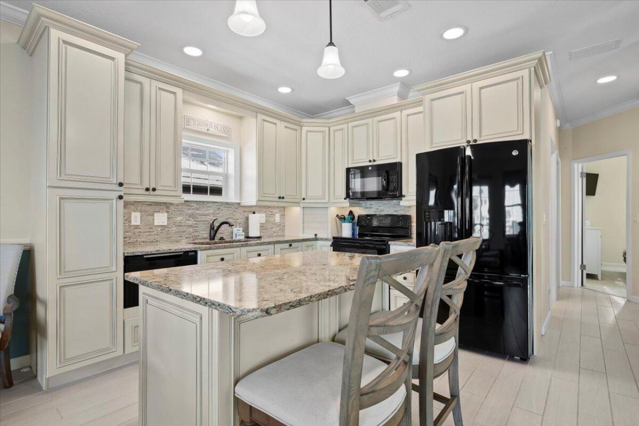 10701 S Ocean Drive, Unit 827, Jensen Beach, FL 34957 Photo