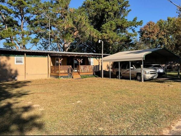 408 Leathers Lane, Jewett, TX 75846