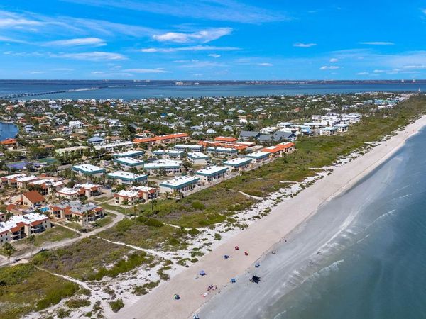 845 E Gulf Dr, Unit 811, Sanibel, FL 33957