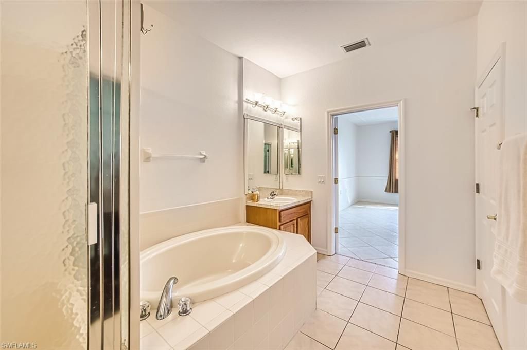 14732 Calusa Palms Dr, Unit 202, Fort Myers, FL 33919 Photo