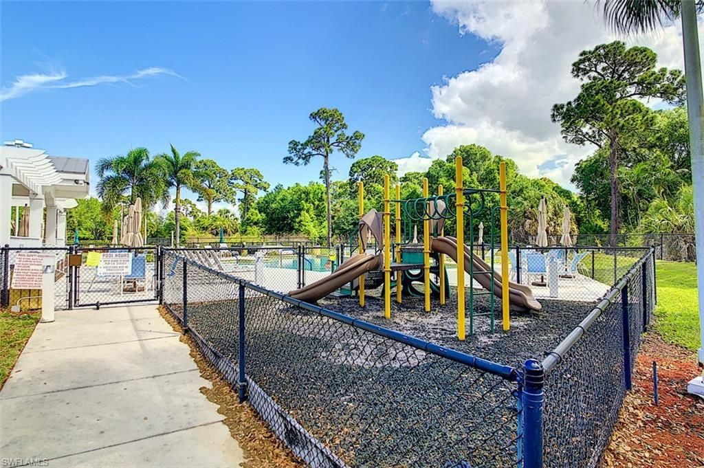 14732 Calusa Palms Dr, Unit 202, Fort Myers, FL 33919 Photo