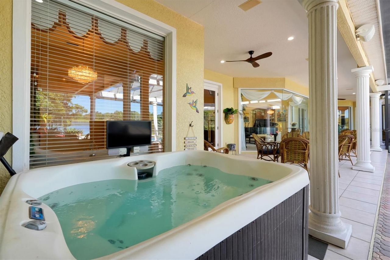 4209 Lake Lockhart Drive, Orlando, FL 32810 Photo