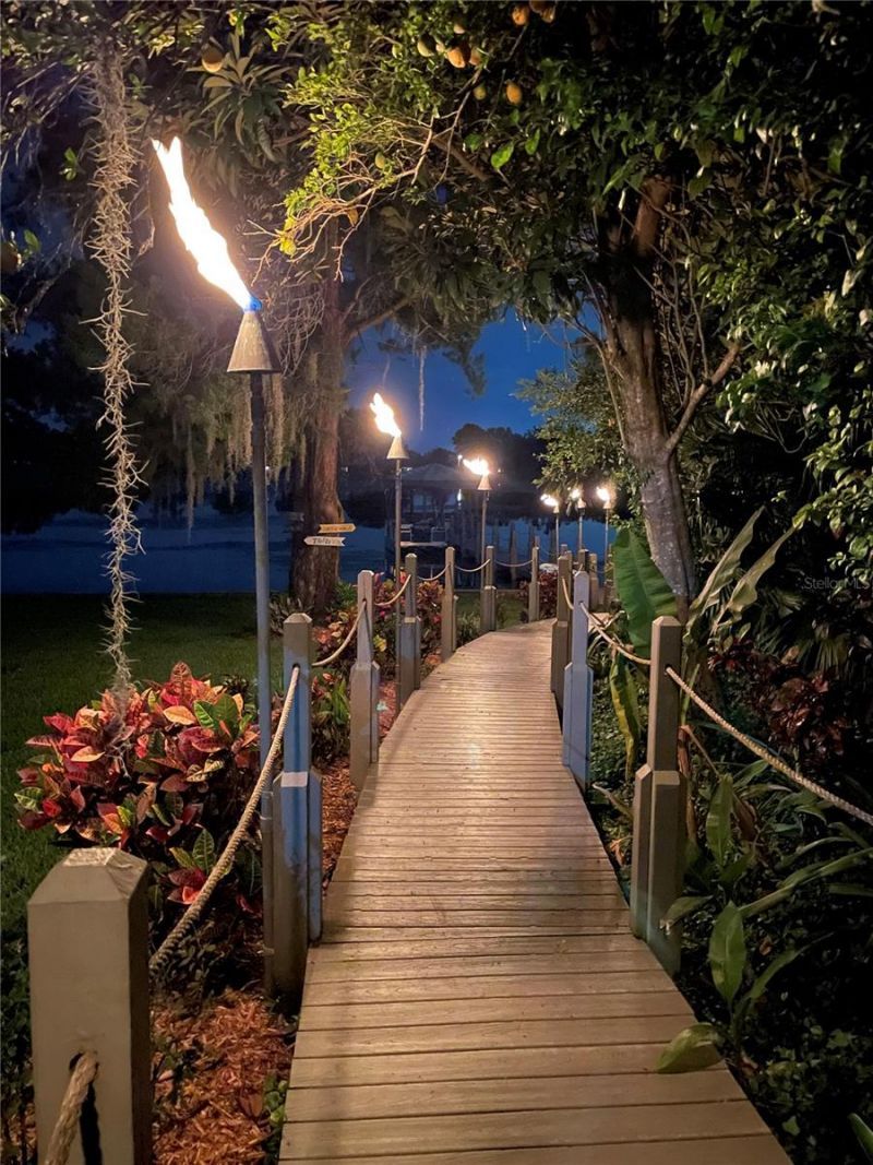 4209 Lake Lockhart Drive, Orlando, FL 32810 Photo