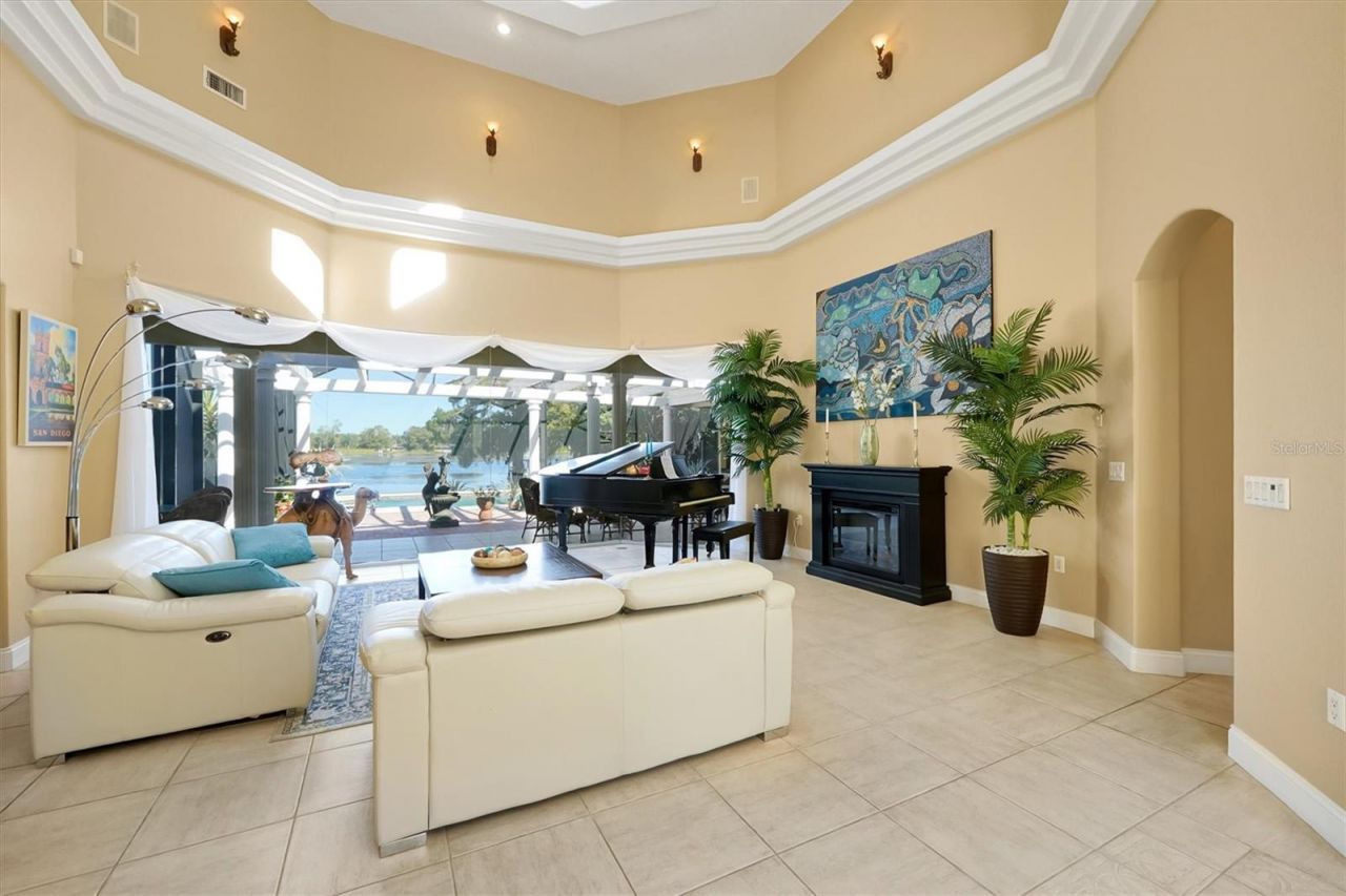 4209 Lake Lockhart Drive, Orlando, FL 32810 Photo