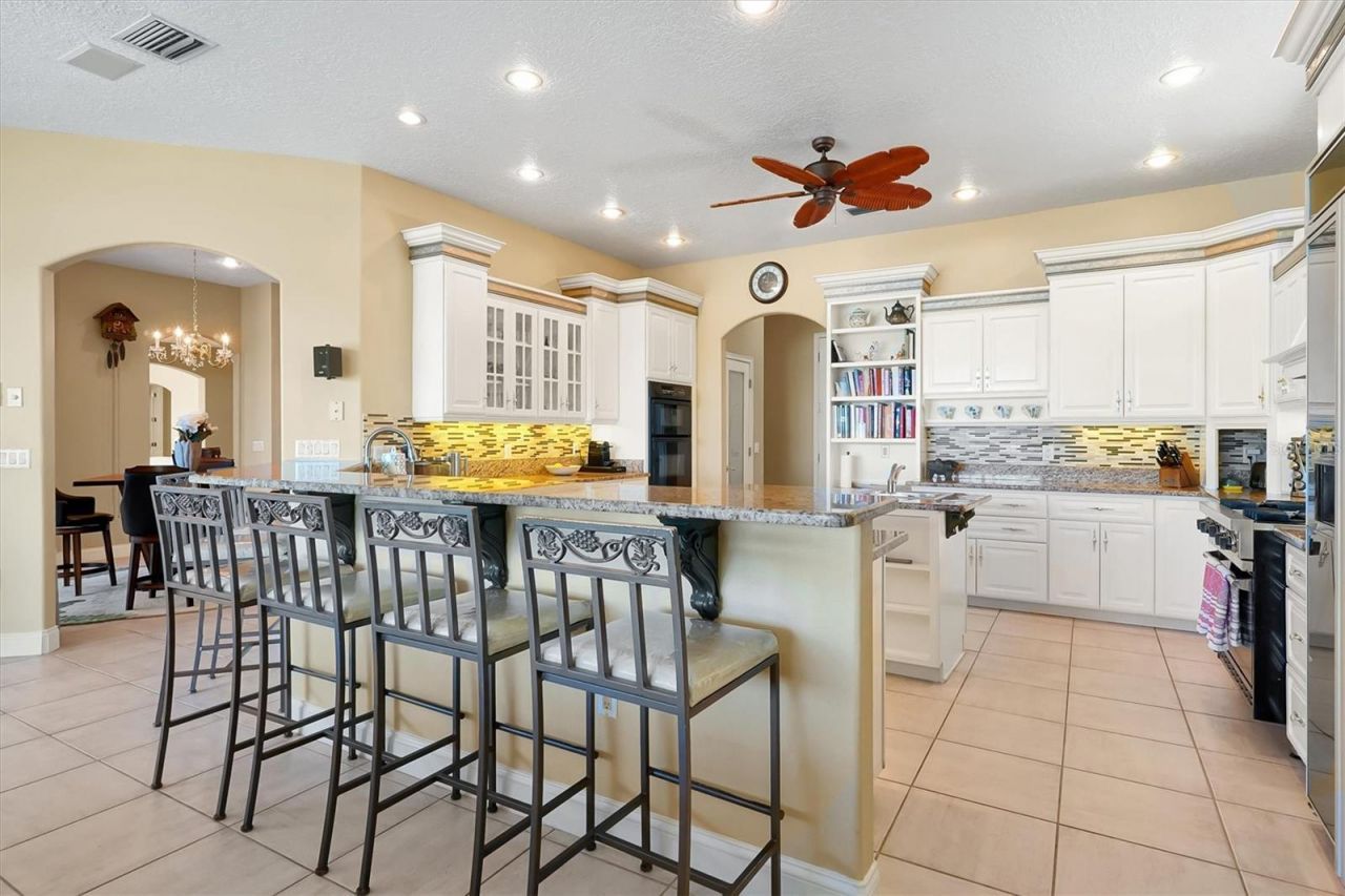 4209 Lake Lockhart Drive, Orlando, FL 32810 Photo