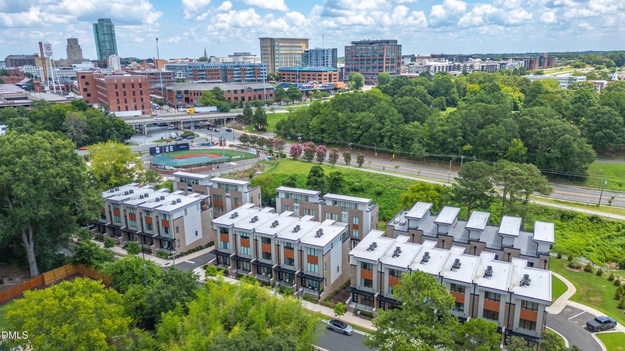 1014 Manor Way, Durham, NC 27701 Main Photo