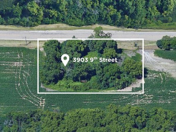 3903 9th Street, Zion, IL 60099