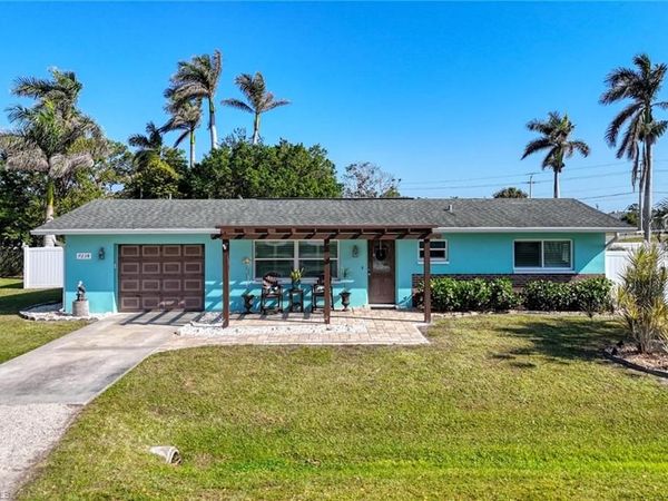 7238 Emily DR, FORT MYERS, FL 33908