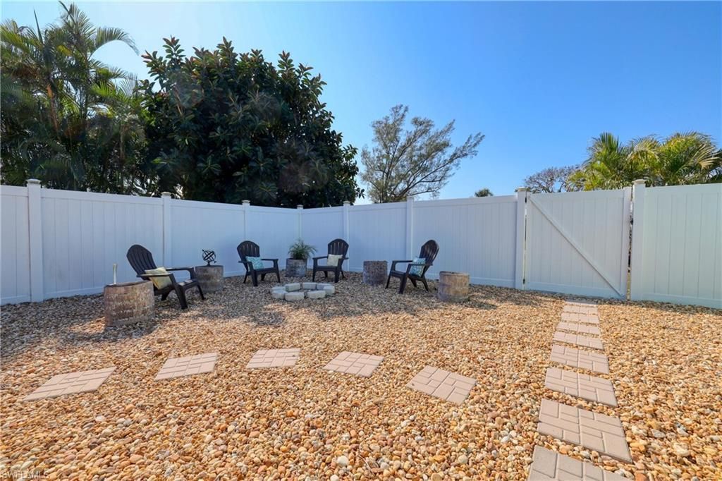 7238 Emily Dr, Fort Myers, FL 33908 Photo