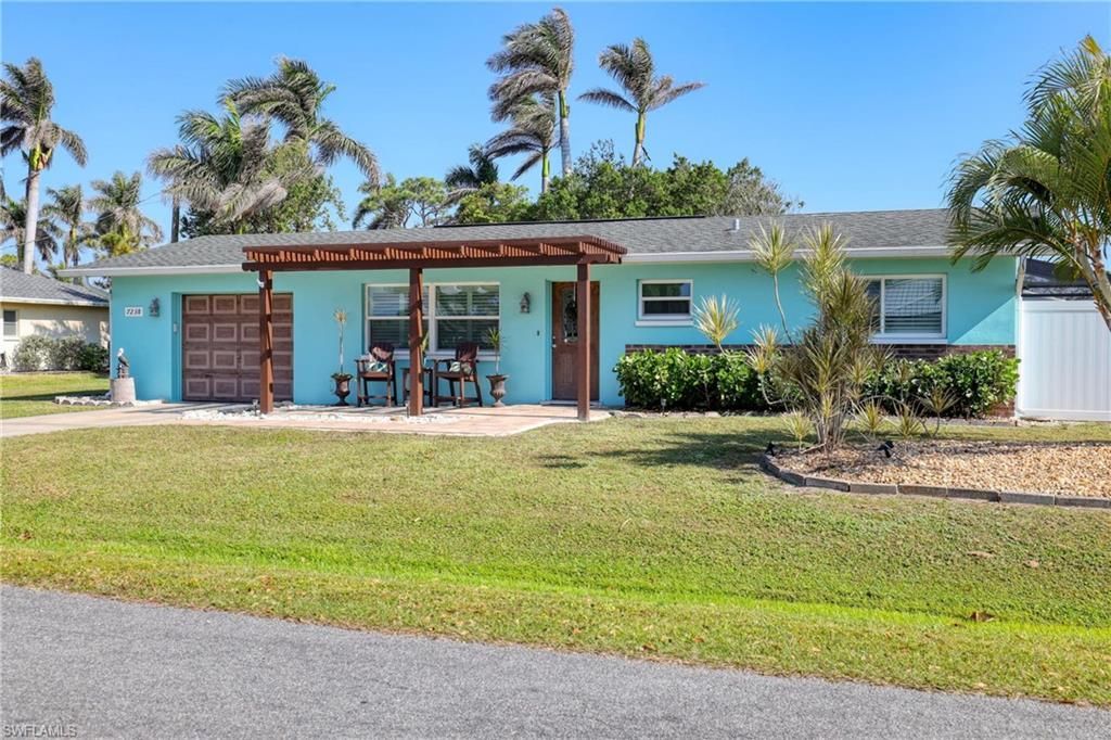 7238 Emily Dr, Fort Myers, FL 33908 Photo
