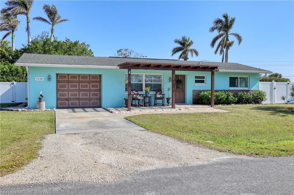 7238 Emily Dr, Fort Myers, FL 33908 Photo