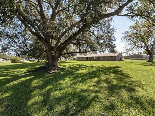 4454 Oak Dr, Fordoche, LA 70732