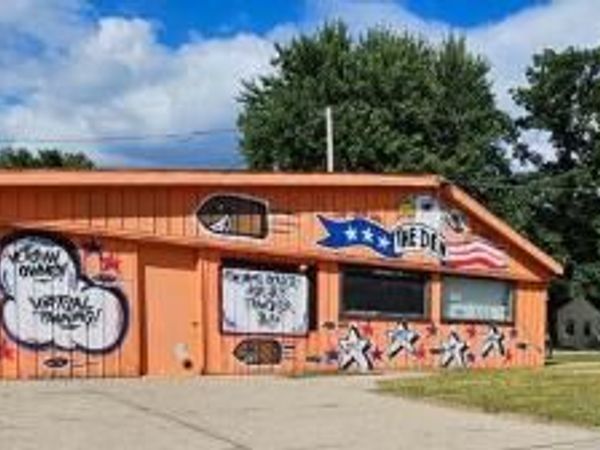 4680 W Houghton Lake Drive, Houghton Lake, MI 48629